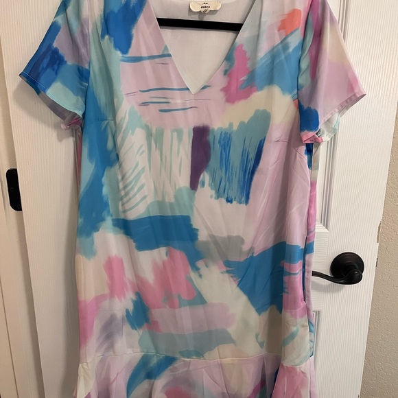 Abstract drop waist shift dress - Picture 2 of 5